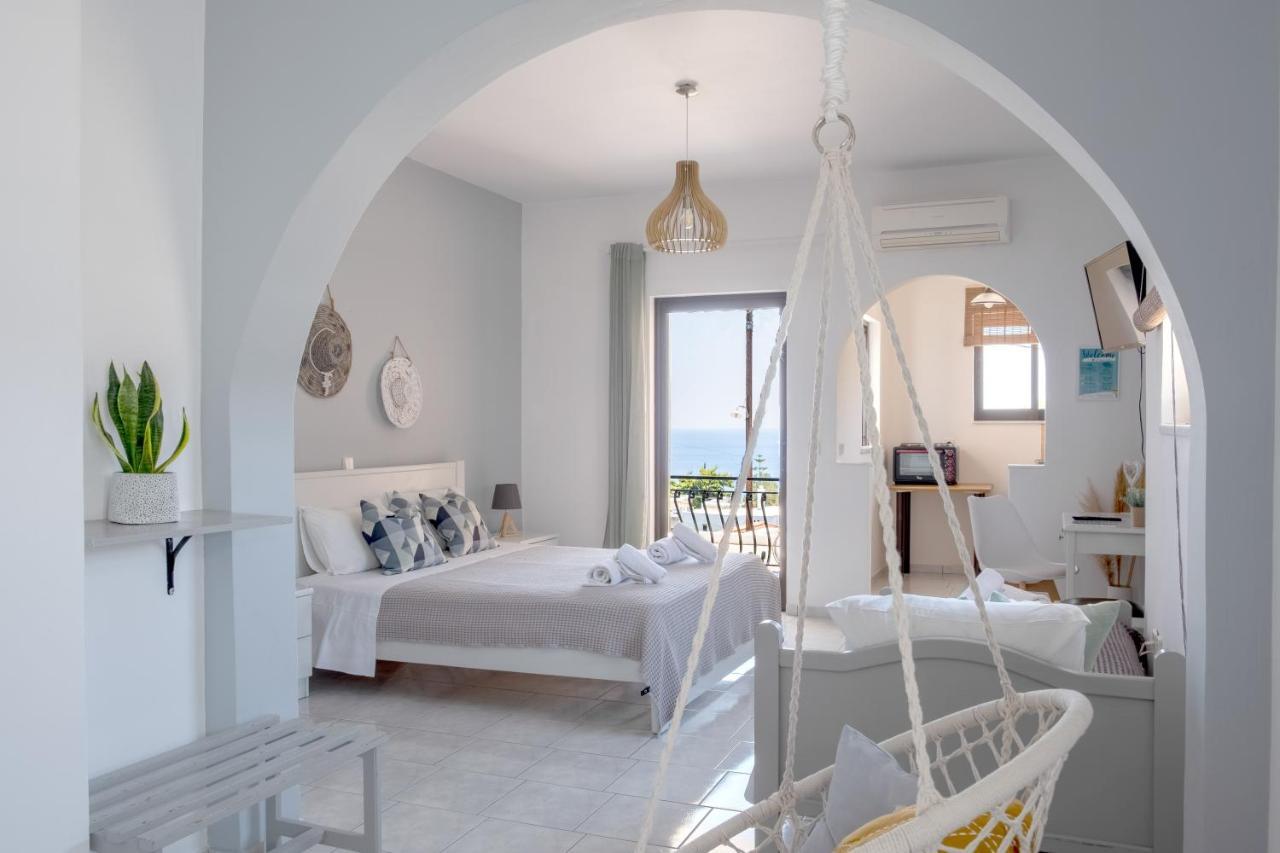 Pefkides Aegina Boutique Apartments Agia Marina  Dış mekan fotoğraf